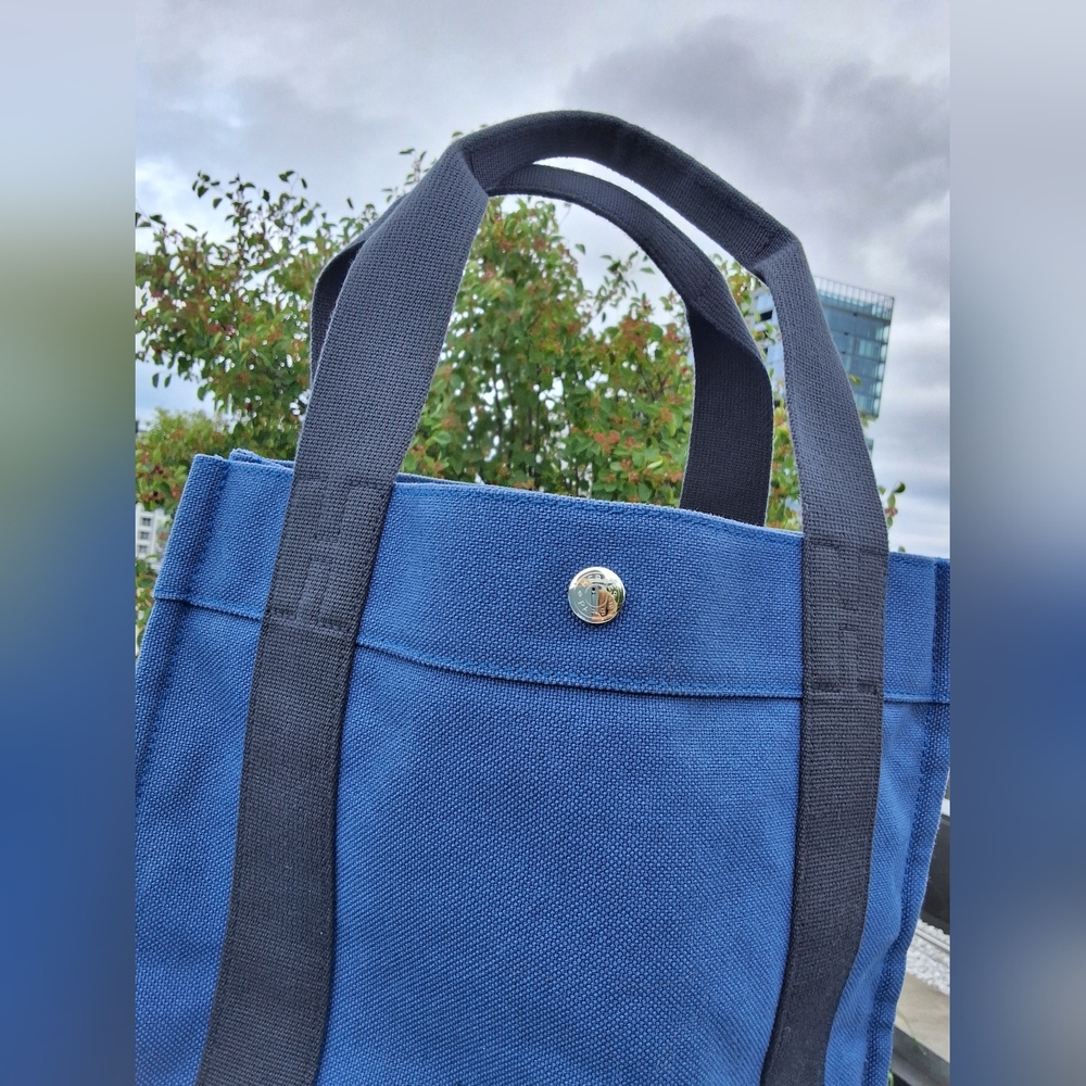 Authentic Hermes blue canvas bag great condition with small bag inside - Picture 4 of 10